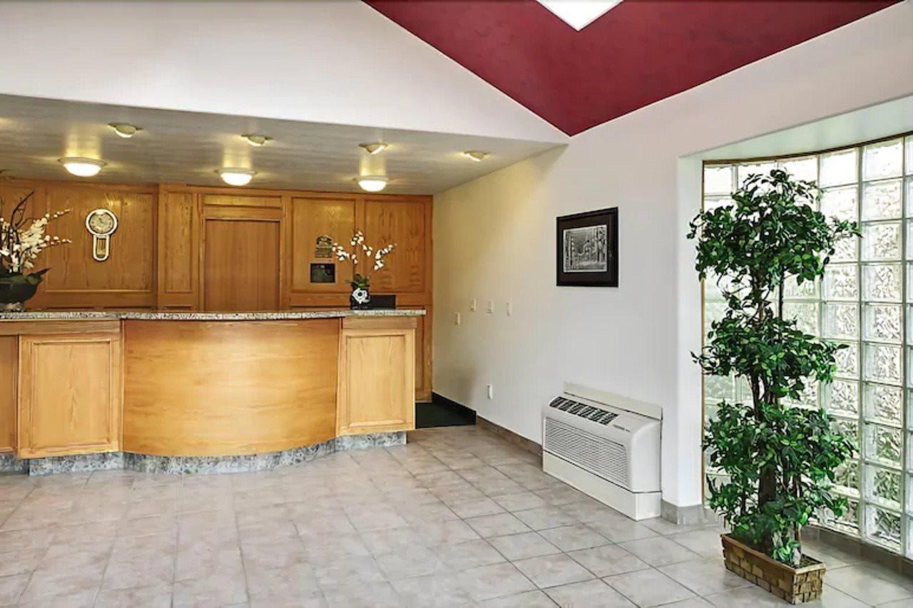 White Wolf Inn Hinton Interior foto